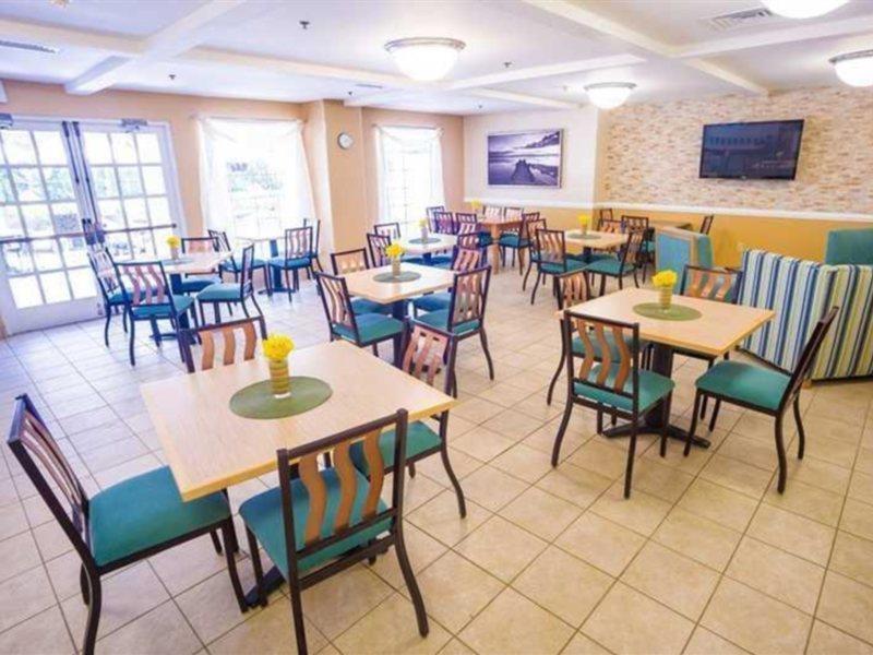 Hampton By Hilton Grand Cayman Seven Mile Beach George Town Dış mekan fotoğraf